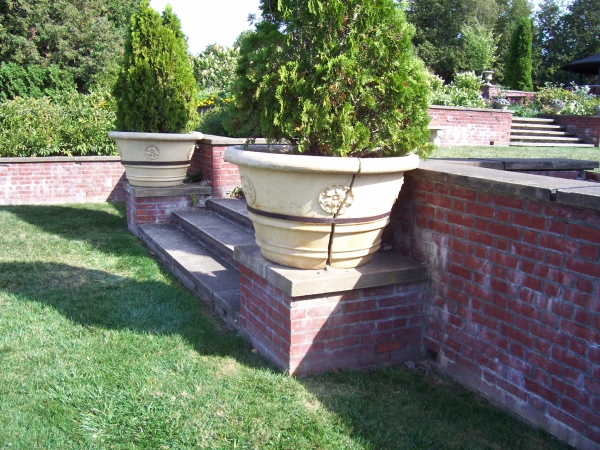 The Galloway pots, in situ, prior to conservation work. Note the metal banding to keep the cracked pots intact, 2006. (Julie Eldridge Edwards)